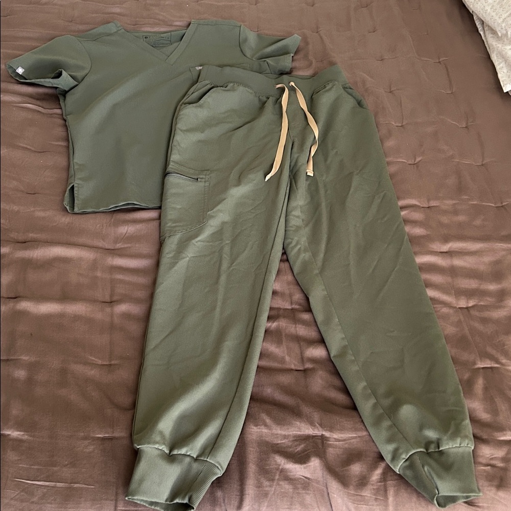 Figs Olive Green Scrub Set